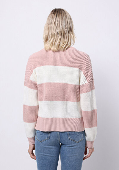Image de Pull Rose Regular Fit Manches Longues  Femme