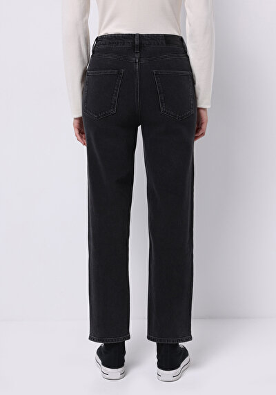 Image de 884 Lauren Pantalon  Straight Leg High Rise En Jean Straight Fit Femme