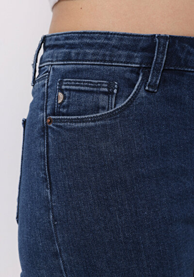Image de 791 Monica Pantalon  Bootcut Medium Rise En Jean Regular Fit Femme