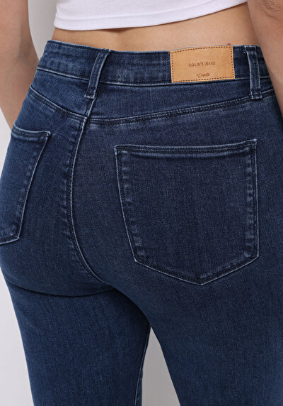 Afficher les détails de 791 Monica Pantalon  Bootcut Medium Rise En Jean Regular Fit Femme
