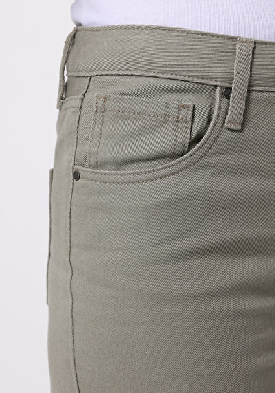 Afficher les détails de Pantalon Kaki Wide Leg High Rise En Sergé Berry Fit Femme