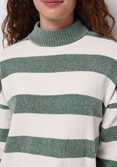 Image de Pull Vert Regular Fit Manches Longues  Femme