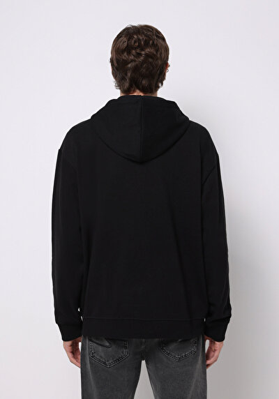 Afficher les détails de Pull-over Noir Oversize Fit  Homme