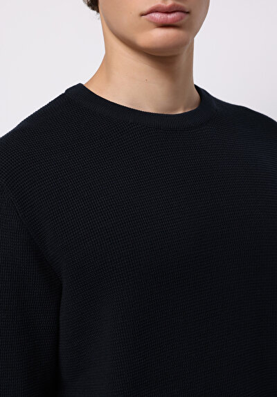 Afficher les détails de Pull Marine Regular Fit Manches Longues  Homme