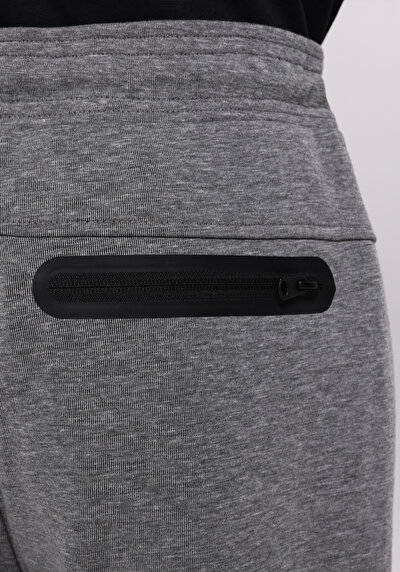Afficher les détails de Short Anthracite Regular Fit Homme