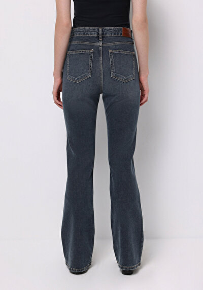 Image de 791 Monica Pantalon En Jean Regular Fit Femme