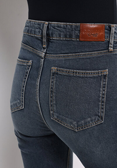 Afficher les détails de 791 Monica Pantalon    En Jean Regular Fit Femme