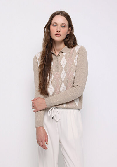 Afficher les détails de Pull Beige Regular Fit Manches Longues  Femme