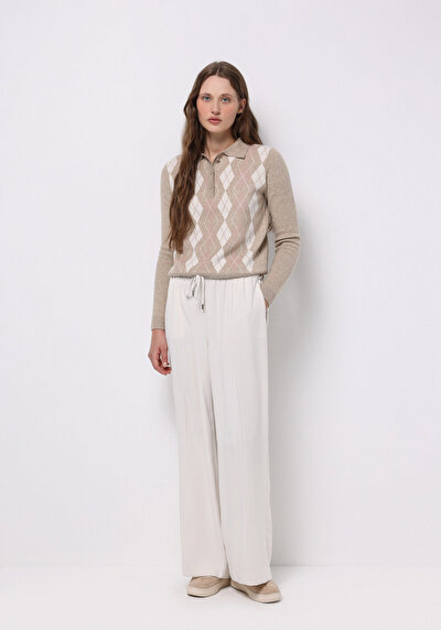 Afficher les détails de Pull Beige Regular Fit Manches Longues  Femme