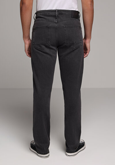 Image de 067 Jack Pantalon Tapered Leg Medium Rise En Jean Regular Fit Homme