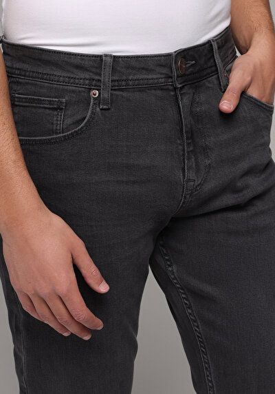 Image de 067 Jack Pantalon  Tapered Leg Medium Rise En Jean Regular Fit Homme