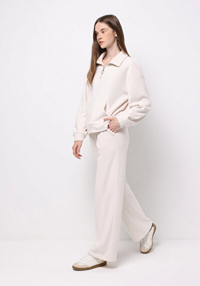 Afficher les détails de Pantalon De Survêtement Ecru Regular Fit Femme