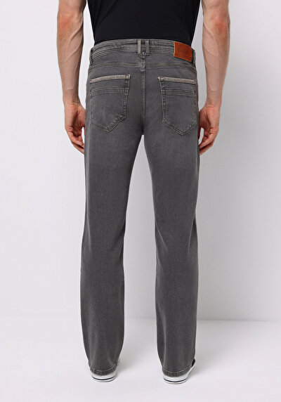 Image de 045 David Pantalon Straight Leg Medium Rise En Jean Regular Fit Homme