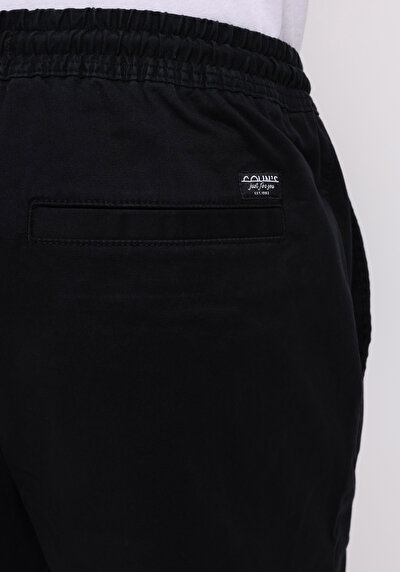 Afficher les détails de Pantalon Noir Lastikli Medium Rise En Sergé Cargo Fit Homme