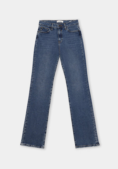 Afficher les détails de 792 Mila Pantalon  Slim Straight Leg Medium Rise En Jean Regular Fit Femme
