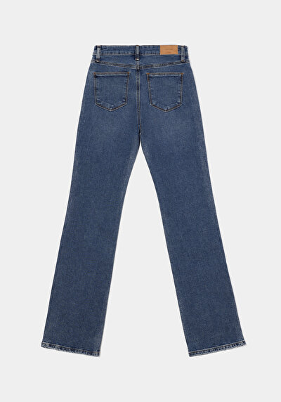 Afficher les détails de 792 Mila Pantalon  Slim Straight Leg Medium Rise En Jean Regular Fit Femme