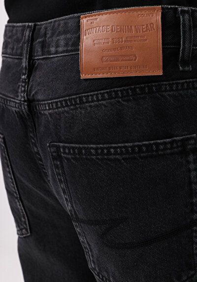 Afficher les détails de 046 Marco Pantalon    En Jean Loose Straight Fit Homme