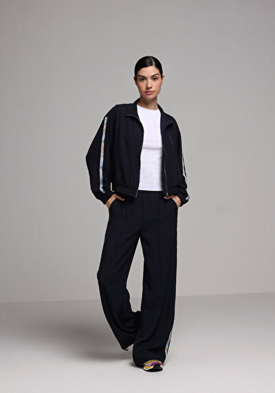Image de Pantalon Marine Wide Leg High Rise En Sergé Regular Fit Femme