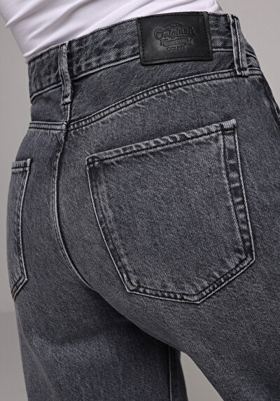 Afficher les détails de 970 Berry Pantalon    En Jean Regular Fit Femme