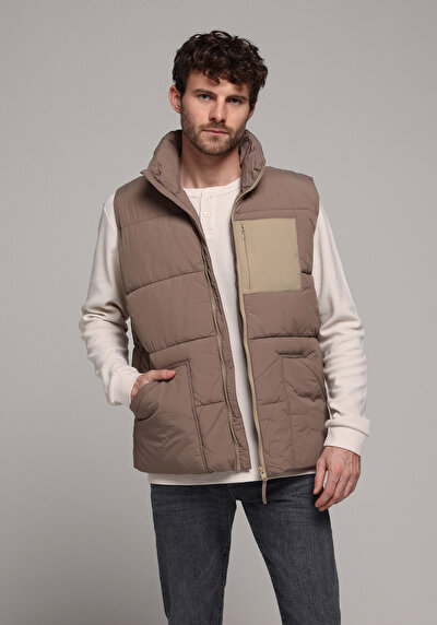 Afficher les détails de Gilet Marron Regular Fit Homme