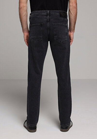Image de 044 Karl Pantalon    En Jean Straight Fit Homme