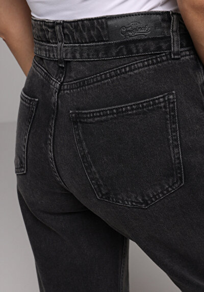Afficher les détails de 970 Berry Pantalon    En Jean Regular Fit Femme
