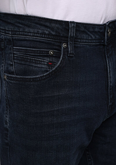 Afficher les détails de 045 David Pantalon    En Jean Regular Fit Homme