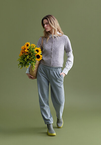 Image de Pantalon Vert Düz Paça Low Rise En Velours Regular Fit Femme