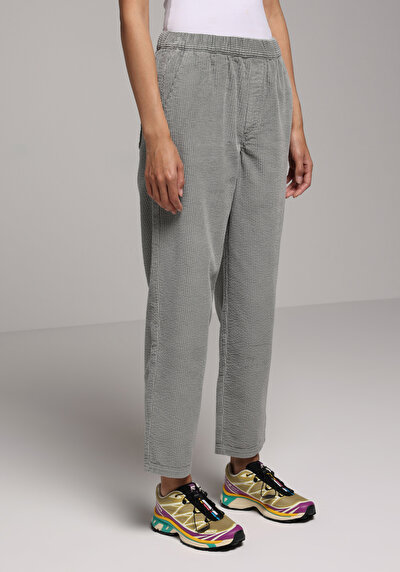 Image de Pantalon Vert Düz Paça Low Rise En Velours Regular Fit Femme