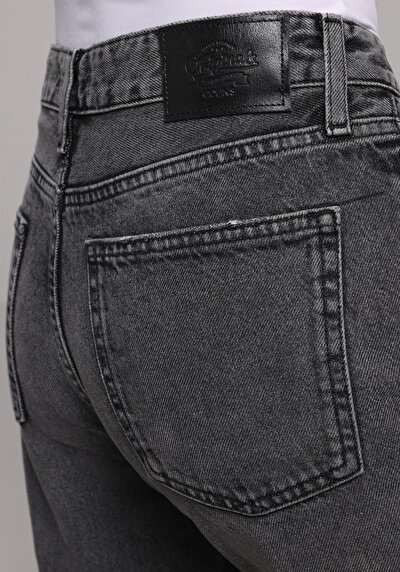 Afficher les détails de 880 Elisa Pantalon    En Jean Straight Fit Femme