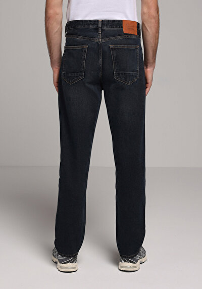 Image de 054 Neil Pantalon    En Jean Loose Tapered Fit Homme