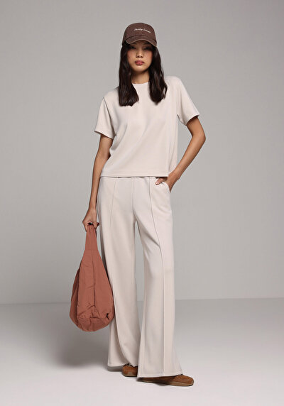 Afficher les détails de Pantalon De Survêtement Blanc Regular Fit Femme