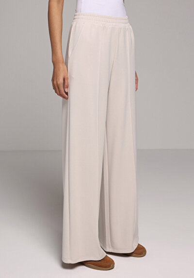 Afficher les détails de Pantalon De Survêtement Blanc Regular Fit Femme