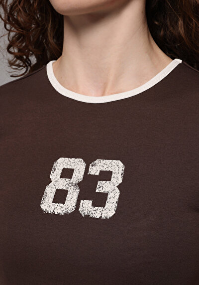 Image de T-shirt À Manches Courtes Marron Slim Fit Imprimé Femme