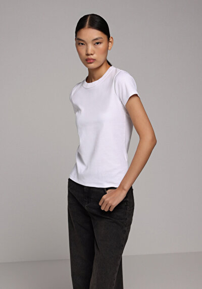 Image de T-shirt À Manches Courtes Blanc Slim Fit Droit Femme