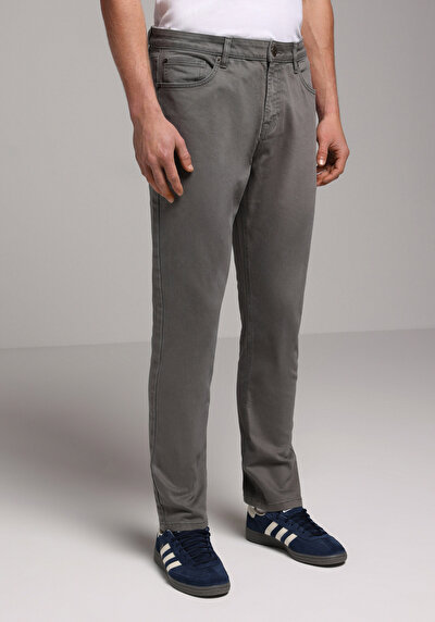 Image de Pantalon Kaki Straight Leg Medium Rise En Sergé Regular Fit Homme