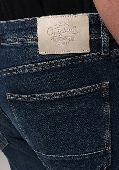 Afficher les détails de 044 Karl Pantalon    En Jean Straight Fit Homme