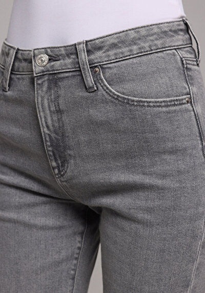 Image de 791 Monica Pantalon    En Jean Regular Fit Femme