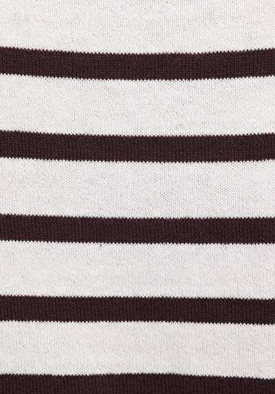 Afficher les détails de Tricot Marron Slim Fit  Femme