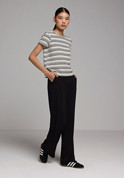 Afficher les détails de T-shirt À Manches Courtes Multicolou Regular Fit Rayé Femme
