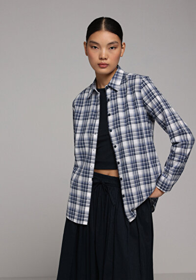 Afficher les détails de Chemise À Manches Longues Marine Regular Fit Carré Uni Femme