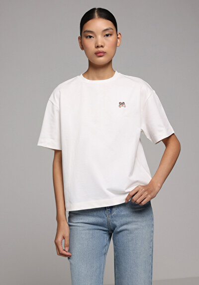 Image de T-shirt À Manches Courtes Blanc Boyfriend Fit Brodé Femme