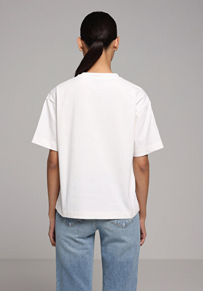 Image de T-shirt À Manches Courtes Blanc Boyfriend Fit Brodé Femme
