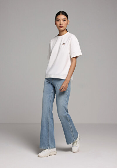 Image de T-shirt À Manches Courtes Blanc Boyfriend Fit Brodé Femme