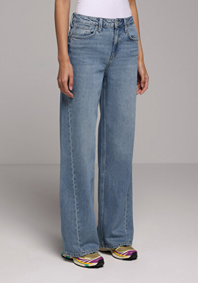 Image de 970 Berry Pantalon En Jean Regular Fit Femme