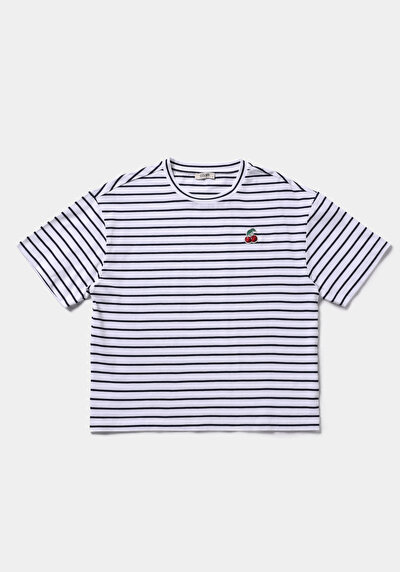 Image de T-shirt À Manches Courtes Marine Boyfriend Fit Brodé Femme