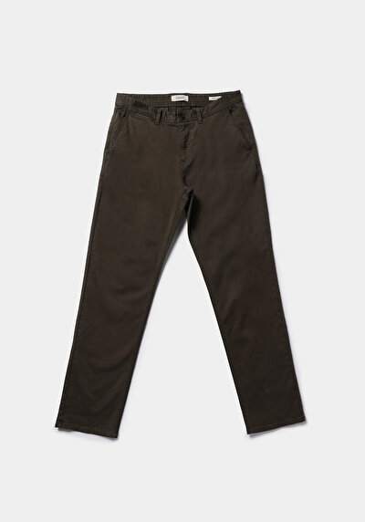 Afficher les détails de Pantalon Vert Straight Leg Medium Rise En Chino Regular Fit Homme