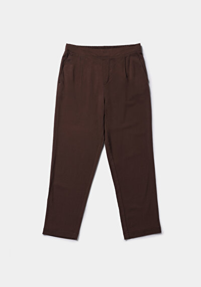 Afficher les détails de Pantalon Marron Straight Leg High Rise En Sergé Regular Fit Femme