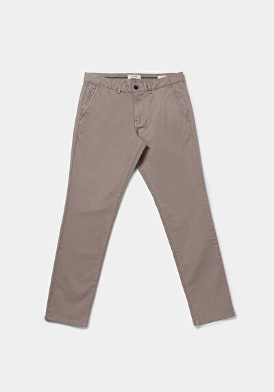Afficher les détails de Pantalon Beige Straight Leg Medium Rise En Gabardine Slim Fit Homme