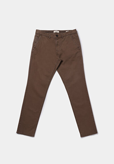 Afficher les détails de Pantalon Marron Straight Leg Medium Rise En Gabardine Slim Fit Homme